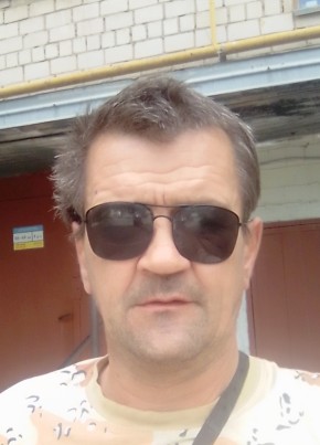 Александр из Новотроицка 53 года