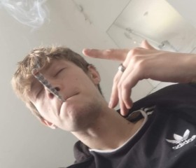 Jordan, 29, Barnsley