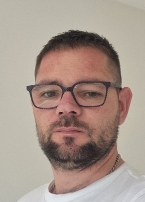 Oleg из Essen (Nordrhein-Westfalen) 42 года