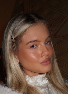 Карина из Томска 26 лет