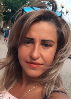 Larisa, 39, Russia, Moscow