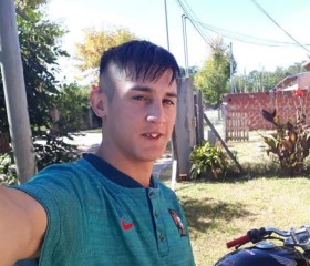 Fan, 18, Moron