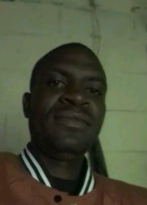 Bwale, 37, Zambia, Lusaka