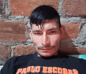 Robinson, 33, Bogota