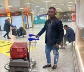 Akoumou François, 42, Moscow