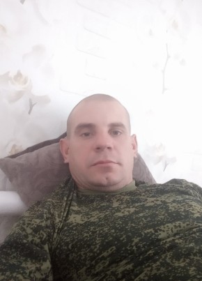 Артём, 36, Россия, Мамонтово