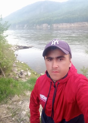 Афзалшо, 28, Россия, Бодайбо
