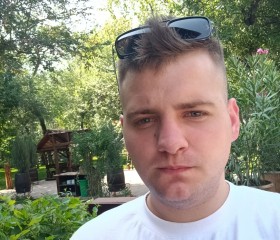 Anatoliy, 25, Shakhty