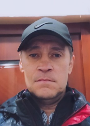 Игорь из Нижнего Тагила 51 год