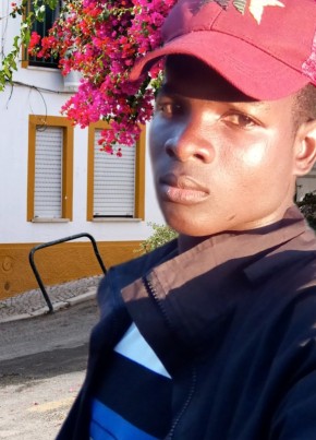 Luis Ndongue Ern, 25, República de Moçambique, Chimoio