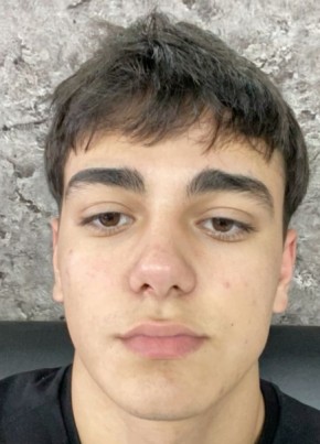 Bhgee из Osmaniye 18 лет