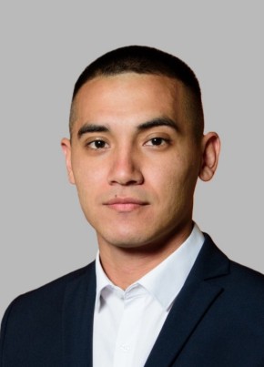 Artur из 哈尔滨 28 лет