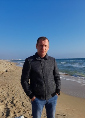 Иван из Краснодара 45 лет