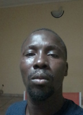 onkra, 36, République Gabonaise, Libreville