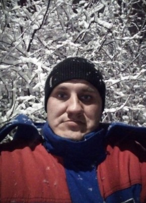 Александр, 35, Россия, Калининск