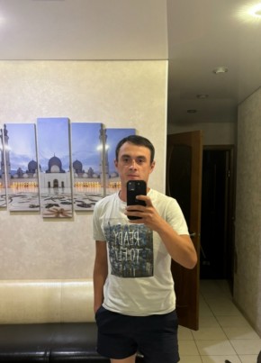 Денис из Уфы 20 лет