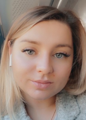 Виктория, 29, Россия, Тихвин