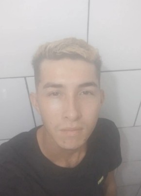 Wellington santo из Ponta Grossa 22 года