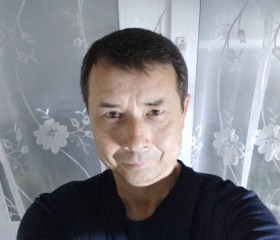 Bogdan, 54, Kugesi