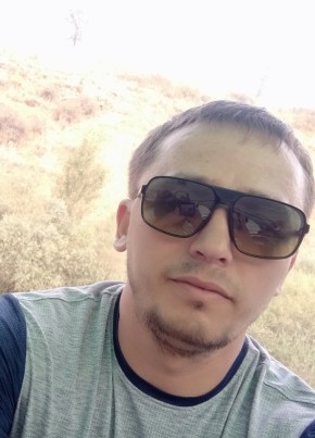 Maksim, 32, Russia, Naberezhnyye Chelny