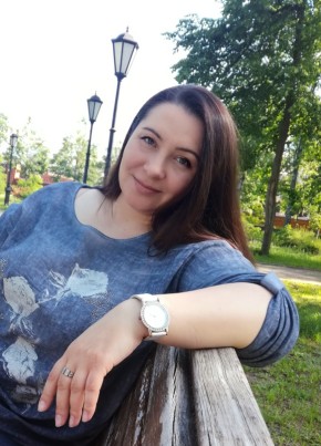 Арина, 43, Россия, Воронеж