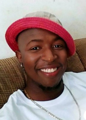 Brown из Gaborone 28 лет