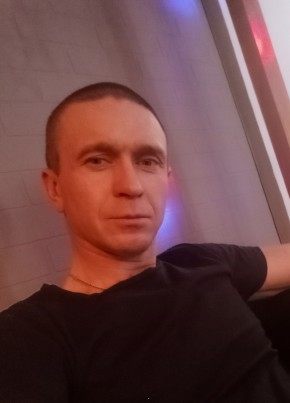 Максим из Сургута 40 лет