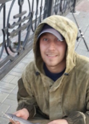 Илья, 35, Россия, Сургут