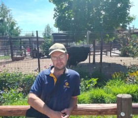 Oleg, 50, Izhevsk