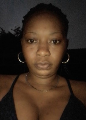 Germaine pitter, 19, Jamaica, Kingston