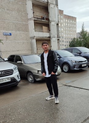 Томас, 20, Россия, Сургут