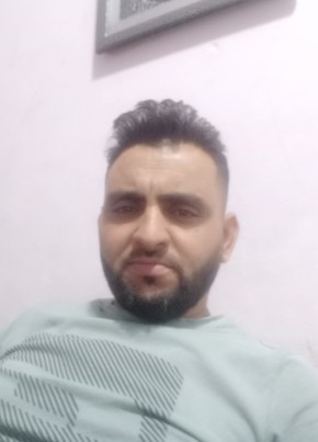 Hafidh02 из Oran 36 лет