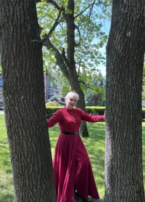 Оксана из Саратова 56 лет