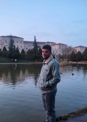 محمود محمد حسين, 31, Repubblica Italiana, Roma