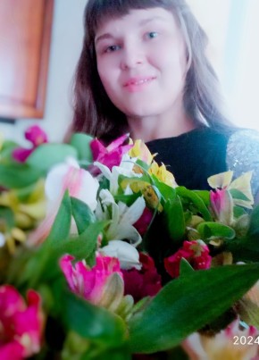Юлия, 33, Россия, Екатеринбург