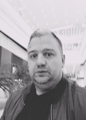 Максим из Москвы 37 лет