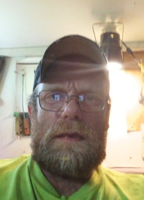 Randy из Omaha 48 лет