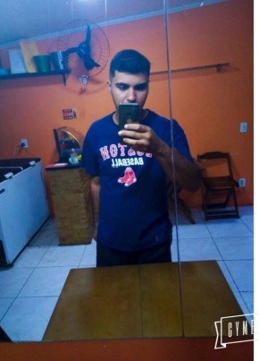 Rodrigo, 21, República Federativa do Brasil, Petrópolis
