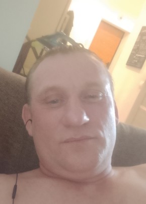 Valentin, 40, Russia, Tyumen