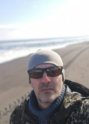 Артур из Петропавловск-Камчатския 53 года