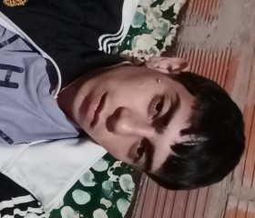Alexis, 18, Moron