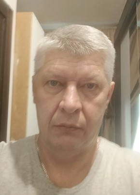 Максим из Москвы 49 лет