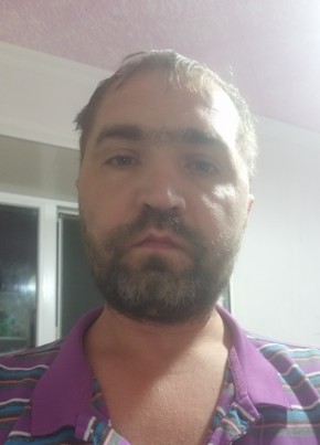 Sergey, 40, Russia, Ust-Donetskiy