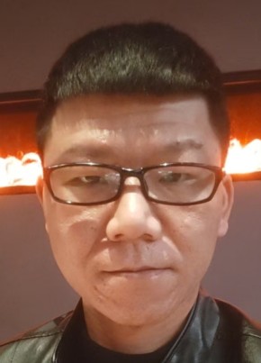 赵兄托你帮我办点事 из Düsseldorf 42 года