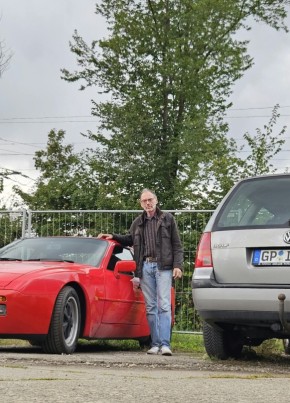 Михаил из Esslingen am Neckar 64 года