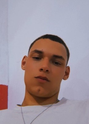 Victor из Rio de Janeiro 22 года