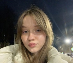Sonya, 20, Rome