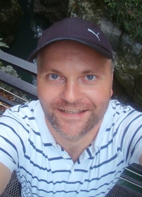 Александр из Берасьце 42 года
