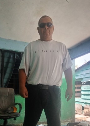 Heriberto Alvara из Guadalupe (Estado de Nuevo León) 54 года