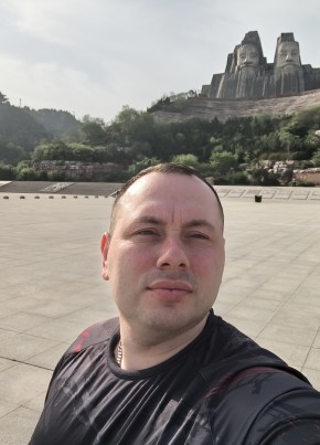 Andrey, 35, Russia, Moscow